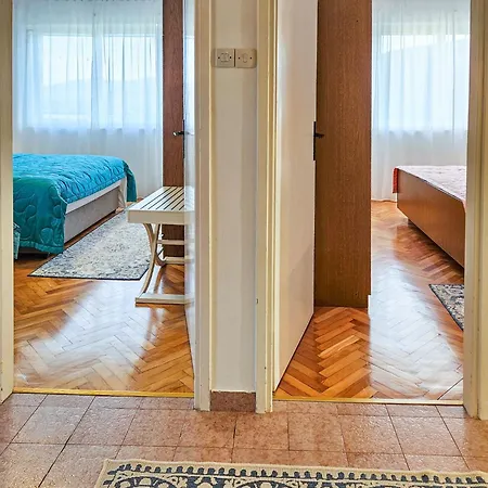 Lorber By Interhome Apartman