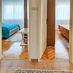 Lorber By Interhome Lägenhet
