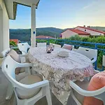 Lorber By Interhome Rabac