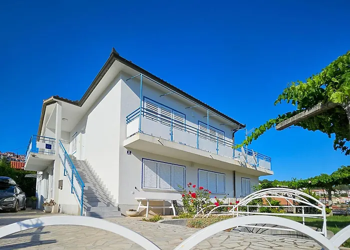 Lorber By Interhome *